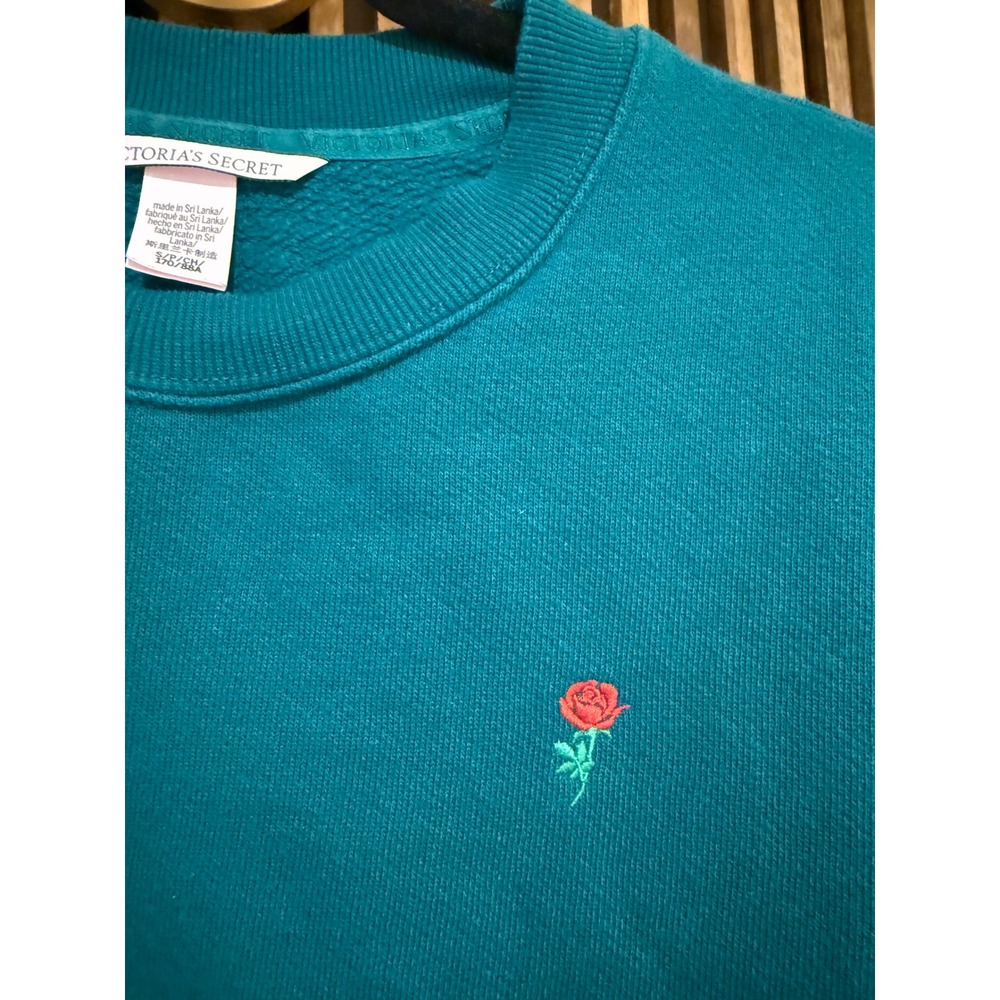Victoria's Secret Teal Green‎ Crewneck Sweatshirt Rose Embroidered Small - Picture 3 of 5